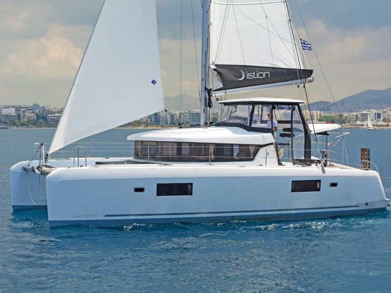 Pronájem lodi Lagoon Lagoon 42 v Lavrio na Samboatu