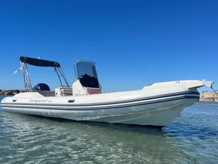 Capelli Tempest 700 luxe  jednotlivci a charterové společnosti v Lège-Cap-Ferret