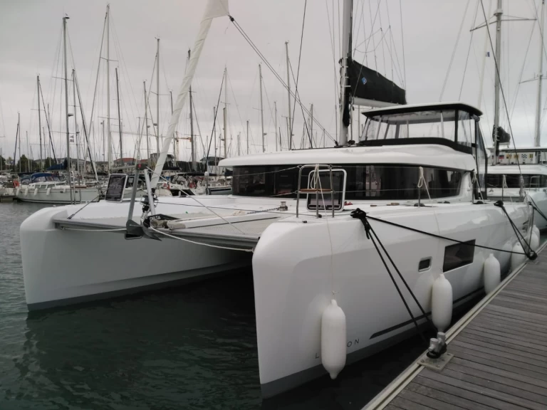 Pronajmout si Lagoon Lagoon 42 v Saint Vincent (Island)