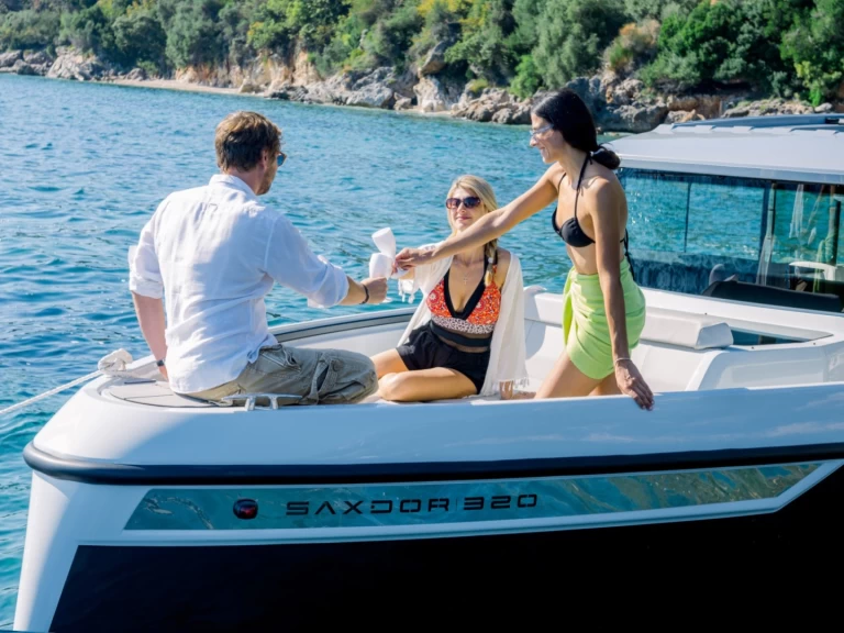 Pronájem jachty v Gouvia -Saxdor Saxdor 320 GTC na Samboatu