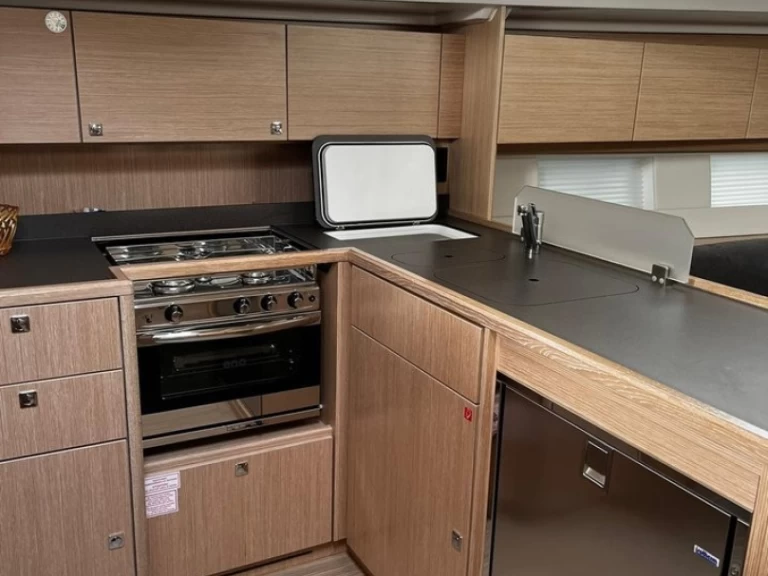 Pronájem lodi Bavaria Bavaria C45 v Vrsar na Samboatu