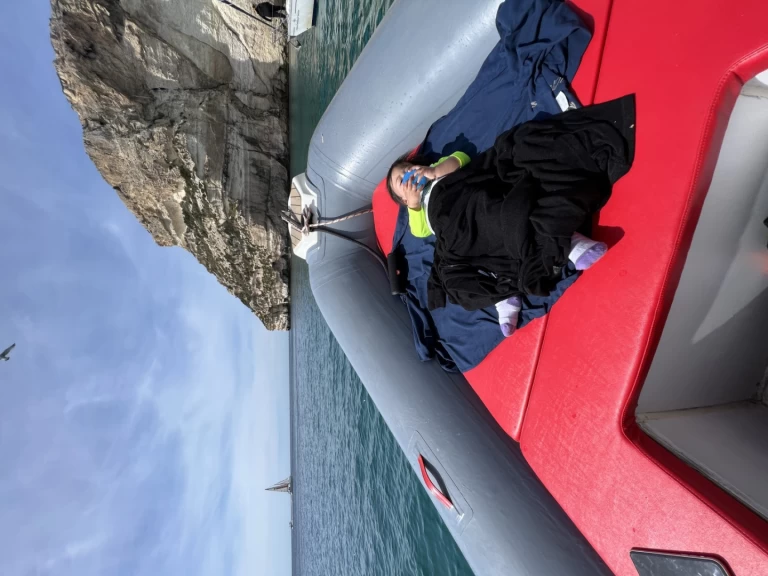 Pronajmout si Lomac Lomac 800 IN v Cagliari