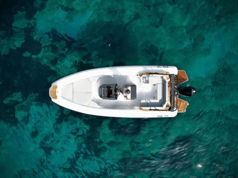 Pronájem lodi Renier Renier R7 Tourer v Le Lavandou na Samboatu