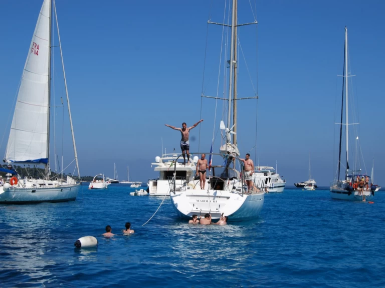 Pronájem Plachetnice Bénéteau s licencí