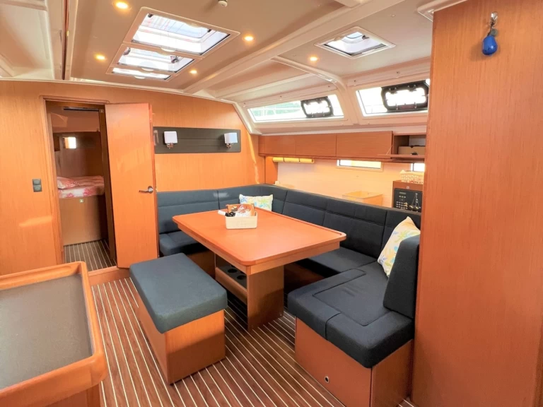 Plachetnice k pronájmu v Split za nejlepší cenu