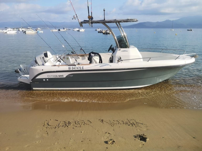 Pronájem Motorová loď Ocqueteau s licencí