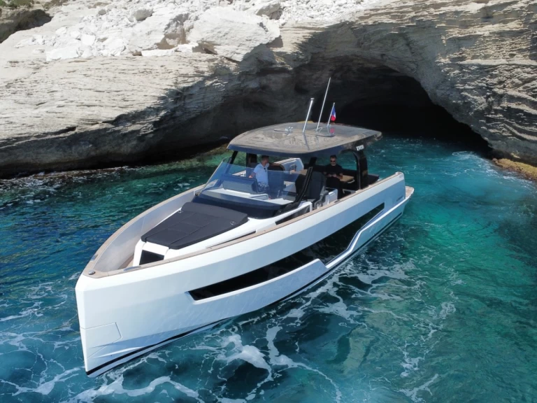 Pronajmout Motorová loď se skipperem či ne Fjord v Bonifacio