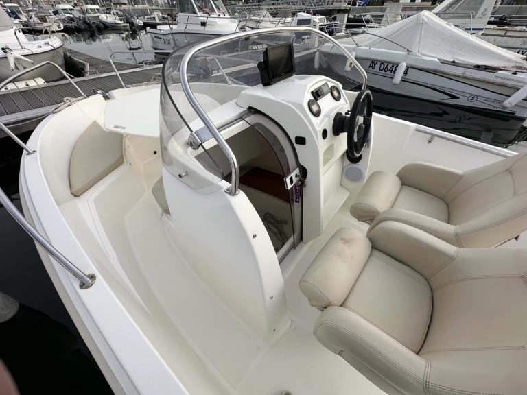 Pronájem lodi Jeanneau Cap Camarat 555 Style v Quiberon na Samboatu