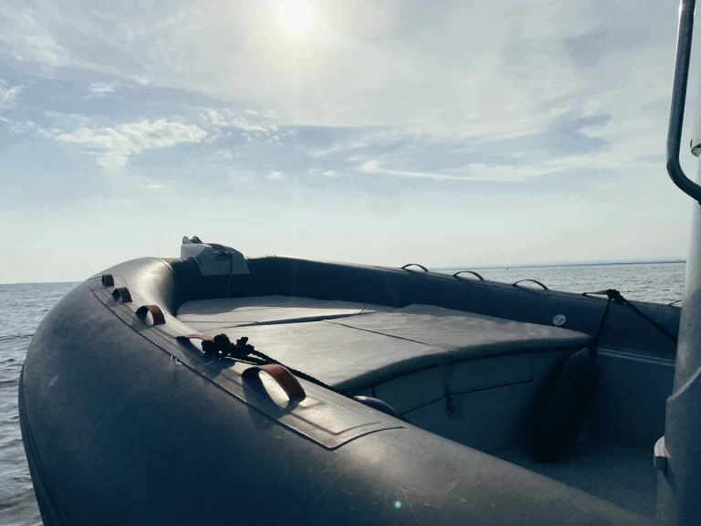 Pronájem Polotuhá loď v Port-Camargue -Capelli Tempest 700