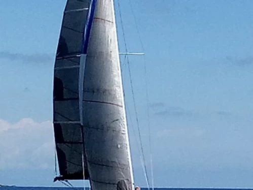 Pronájem Plachetnice Bénéteau s licencí