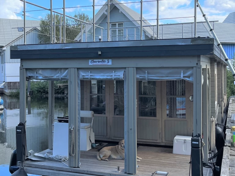 Pronajmout si Clearwater CW 1/2/3 v Rheinsberg