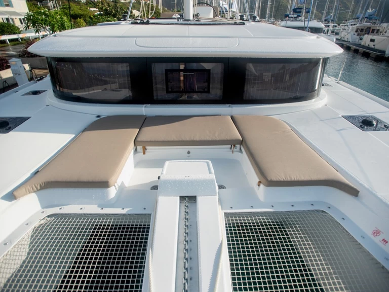 Pronájem lodi Road Town lákavé ceny Lagoon 46