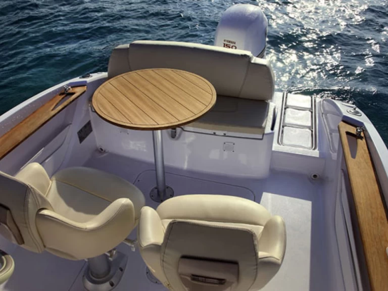 Pronájem Motorová loď v Fréjus -Sessa Marine Key Largo 20
