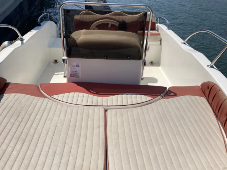 Pronájem lodi Artemide 500 v Lyon na Samboatu