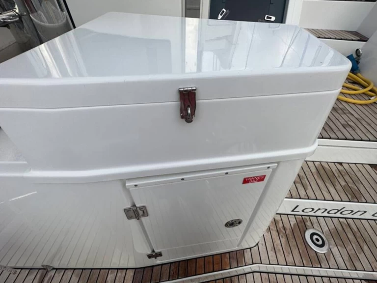 Pronajmout Katamarán se skipperem či ne Bali v Eden Island