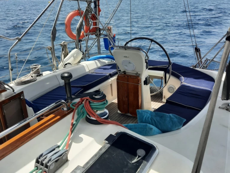 Pronajmout si Bavaria Bavaria 40 v Xemxija