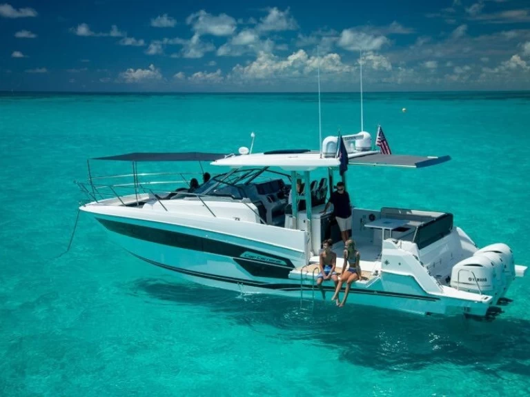 Jeanneau Cap camarat 12.5 wa jednotlivci a charterové společnosti v La Forêt-Fouesnant