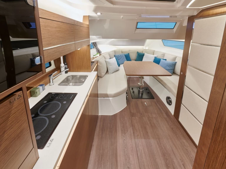 Pronájem lodi La Forêt-Fouesnant lákavé ceny Cap camarat 12.5 wa