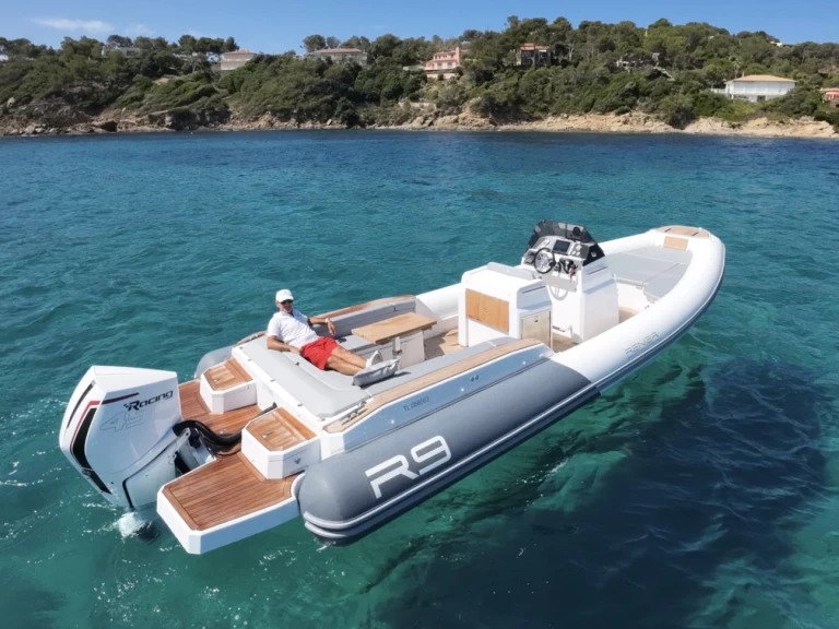 Pronájem jachty v Port du Lavandou -Renier Renier R9 Tourer na Samboatu