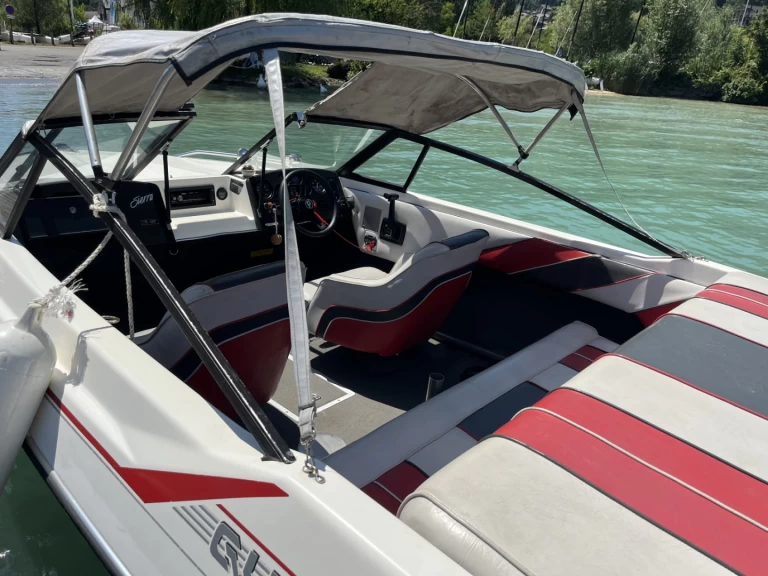 Glastron Sierra 177 sl jednotlivci a charterové společnosti v Sevrier