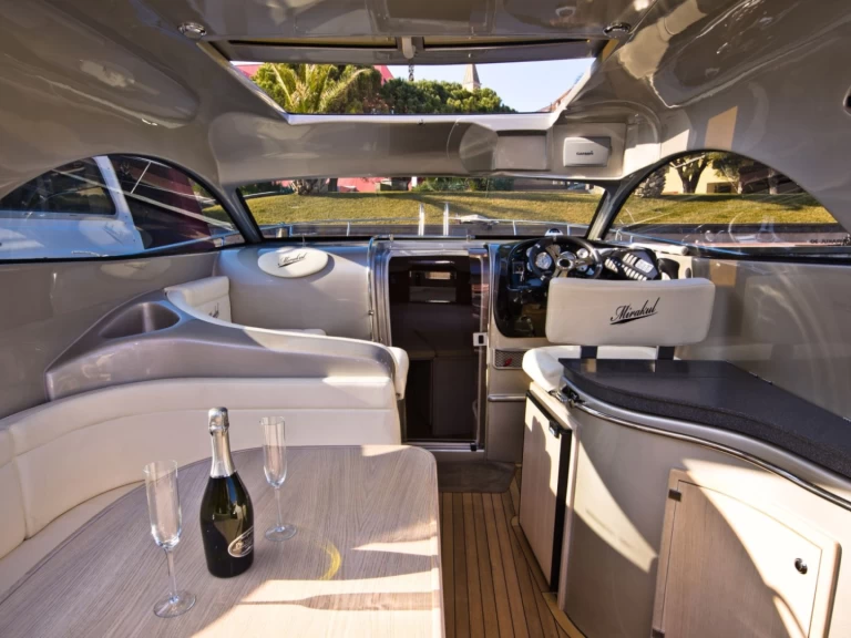 Pronajmout Motorová loď se skipperem či ne Mirakul v Biograd Na Moru