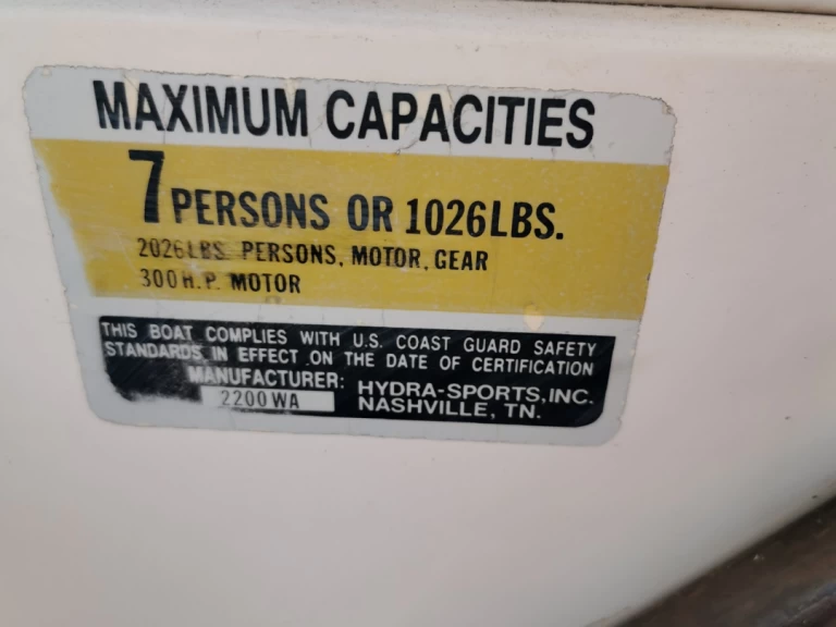 Pronájem lodi Hydrasport Vector 2200WA v Toulon na Samboatu