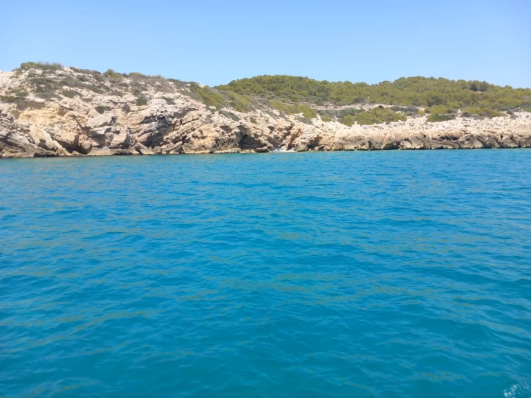 Pronájem jachty v Vilanova i la Geltrú -Four Winns Horizon 210 na Samboatu