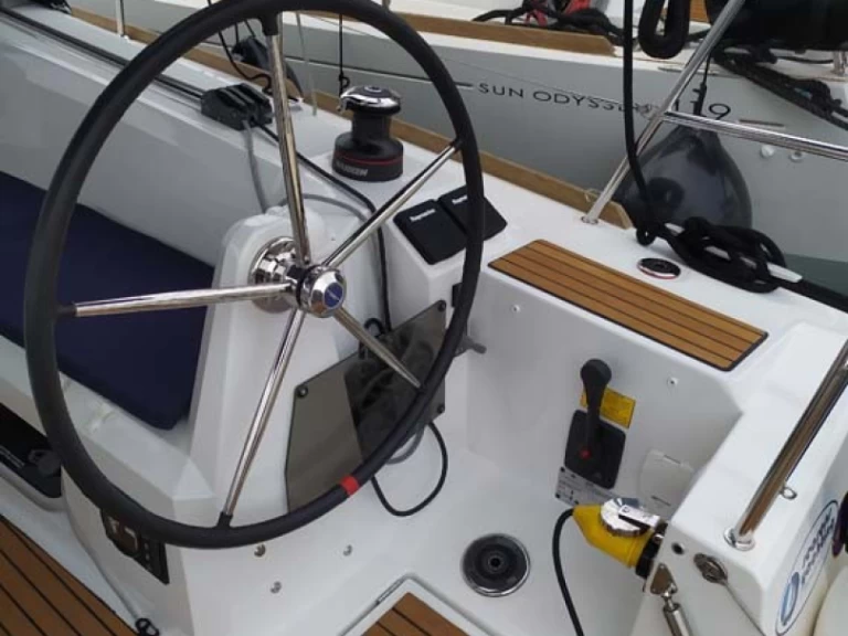 Pronájem jachty v Trogir -Jeanneau Sun Odyssey 349 na Samboatu