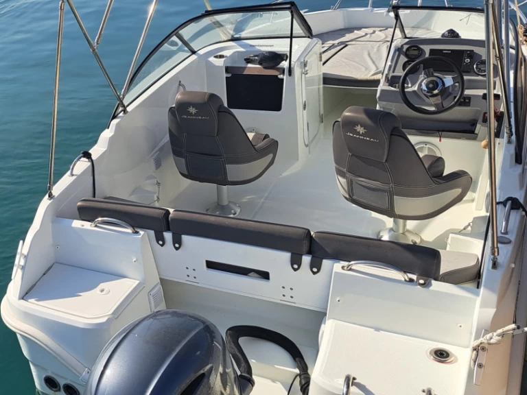 Pronájem Motorová loď v Rovinj -Jeanneau Cap Camarat 5.5 BR