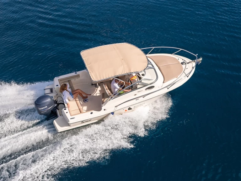 Pronajmout Motorová loď se skipperem či ne Scout v Roses