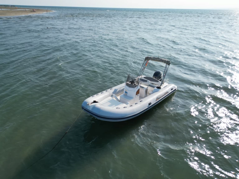 Pronájem lodi Yamaha FX SHO v La Grande-Motte na Samboatu