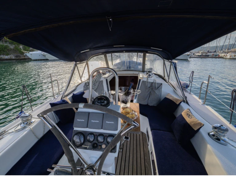 Pronájem jachty v Fezzano -Catalina 320  na Samboatu