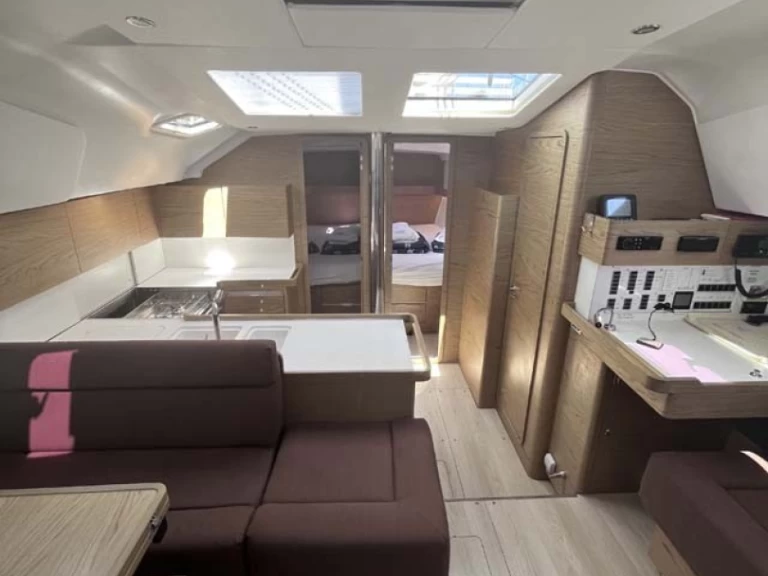 Pronájem lodi Elan Impression 50 v Pula na Samboatu