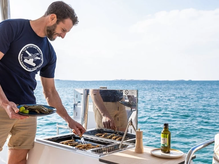 Pronájem Katamarán Fountaine Pajot s licencí