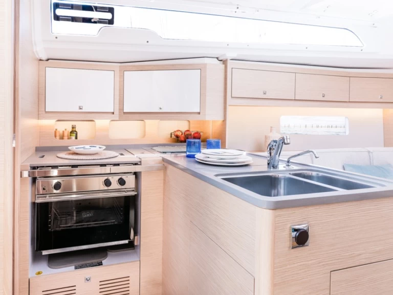 Dufour Dufour 37 jednotlivci a charterové společnosti v Zaton