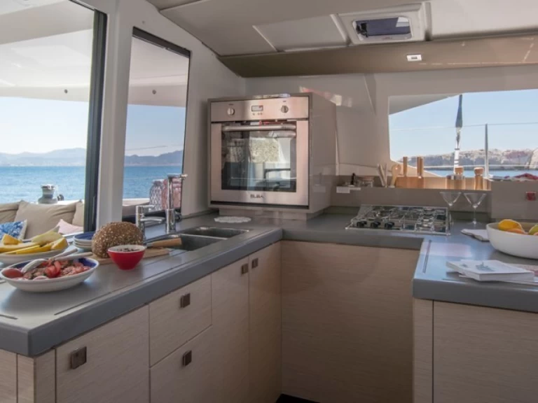 Pronájem jachty v Jolly Harbour -Fountaine Pajot Astrea 42 na Samboatu