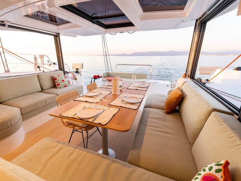 Pronájem jachty v Donji Seget -Bali Bali Catsmart na Samboatu