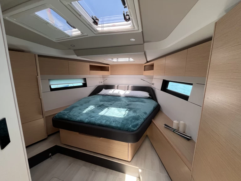 Hanse Hanse 460 - 4 cabine - 2 bagni - 10 posti letto jednotlivci a charterové společnosti v Castiglioncello