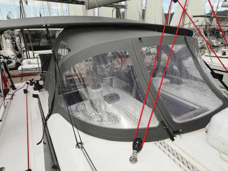 Pronájem lodi Bavaria Bavaria C42 v Trogir na Samboatu