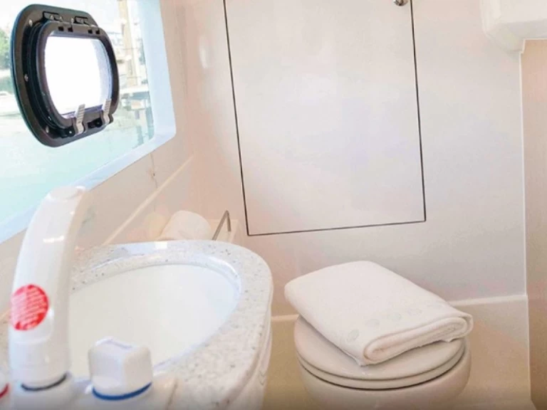 Pronájem Motorová loď v Le Marin -Aquila Aquila 36