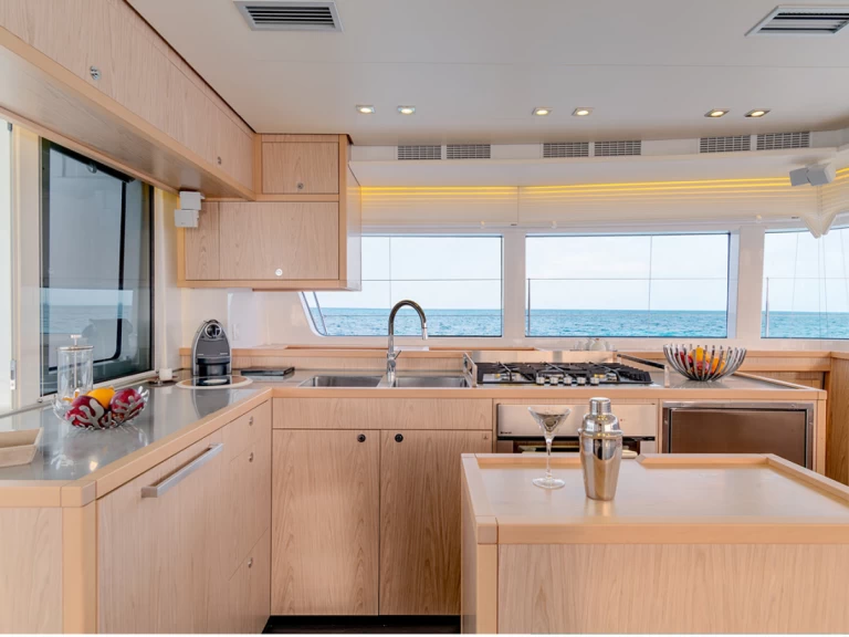 Pronajmout Katamarán se skipperem či ne Lagoon v Anse Marcel