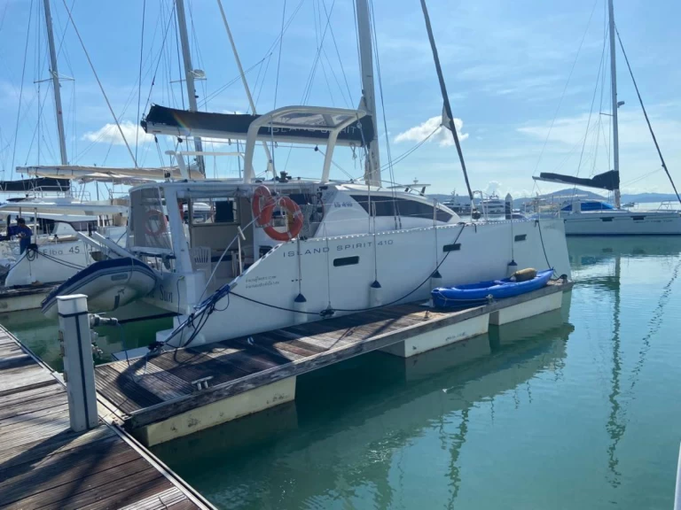 Katamarán k pronájmu v Mai Khao za nejlepší cenu