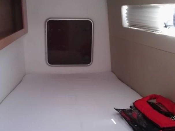 Nautitech Nautitech 40 jednotlivci a charterové společnosti v Jezera