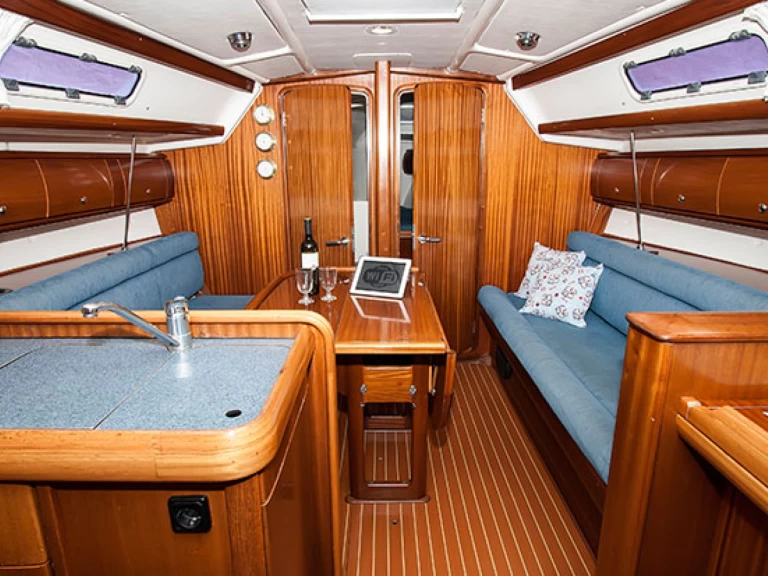 Pronájem Plachetnice Bavaria s licencí