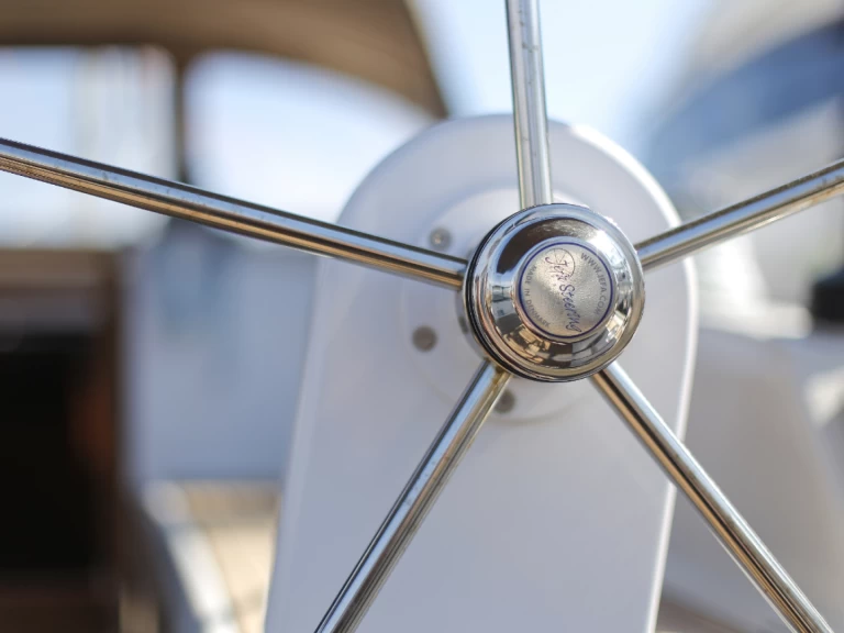 Pronájem Plachetnice Bavaria s licencí