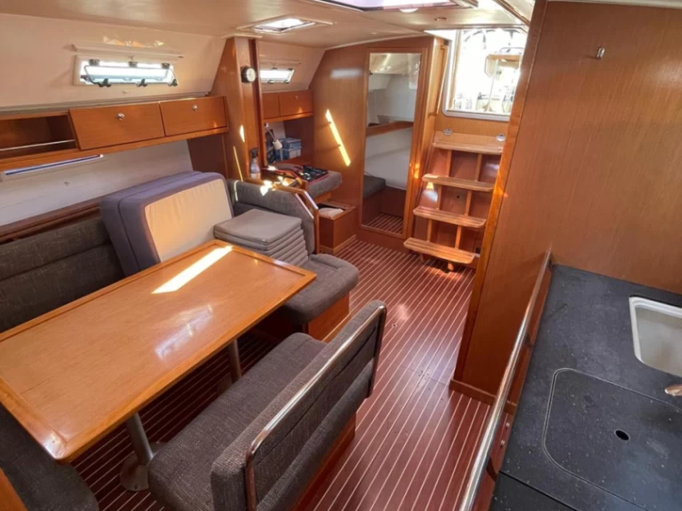 Pronájem Plachetnice Bavaria s licencí