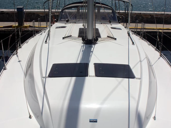 Bavaria Cruiser 46 jednotlivci a charterové společnosti v Deme of Volos