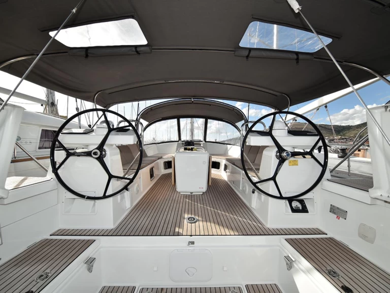 Jeanneau Jeanneau 54 jednotlivci a charterové společnosti v Trogir