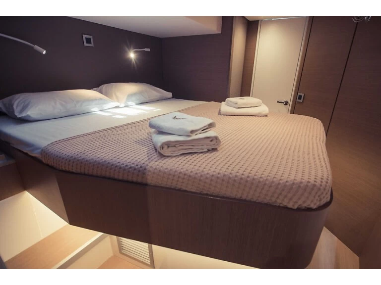 Katamarán k pronájmu v Preveza za nejlepší cenu