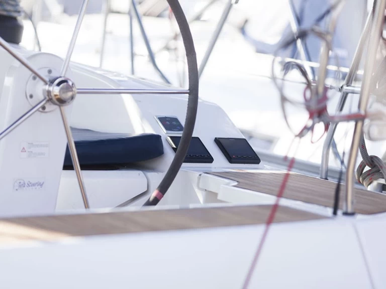 Pronájem lodi Kos lákavé ceny Cruiser 51